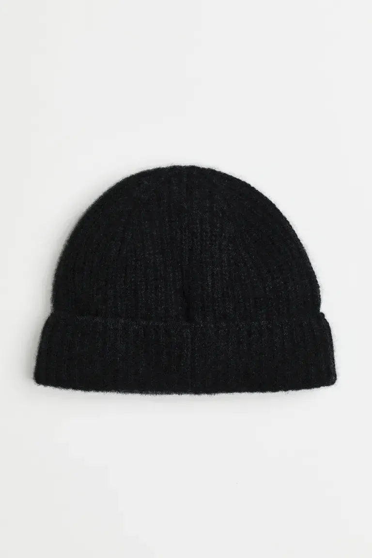 H&M ribbed cashmere hat, black