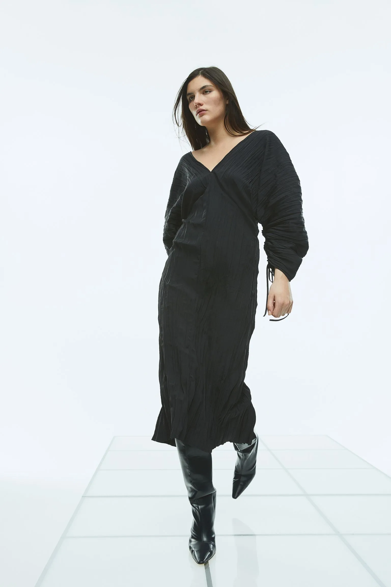 H&M Voluminous dress, black